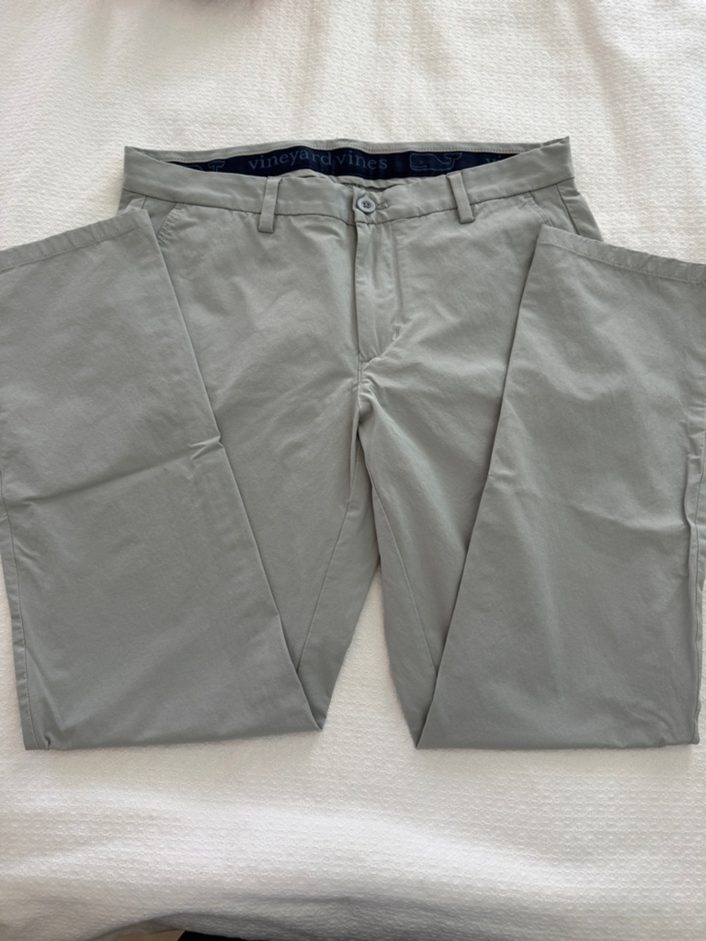 Vineyard Vines Men's Gray performance 32 x 30 Pants